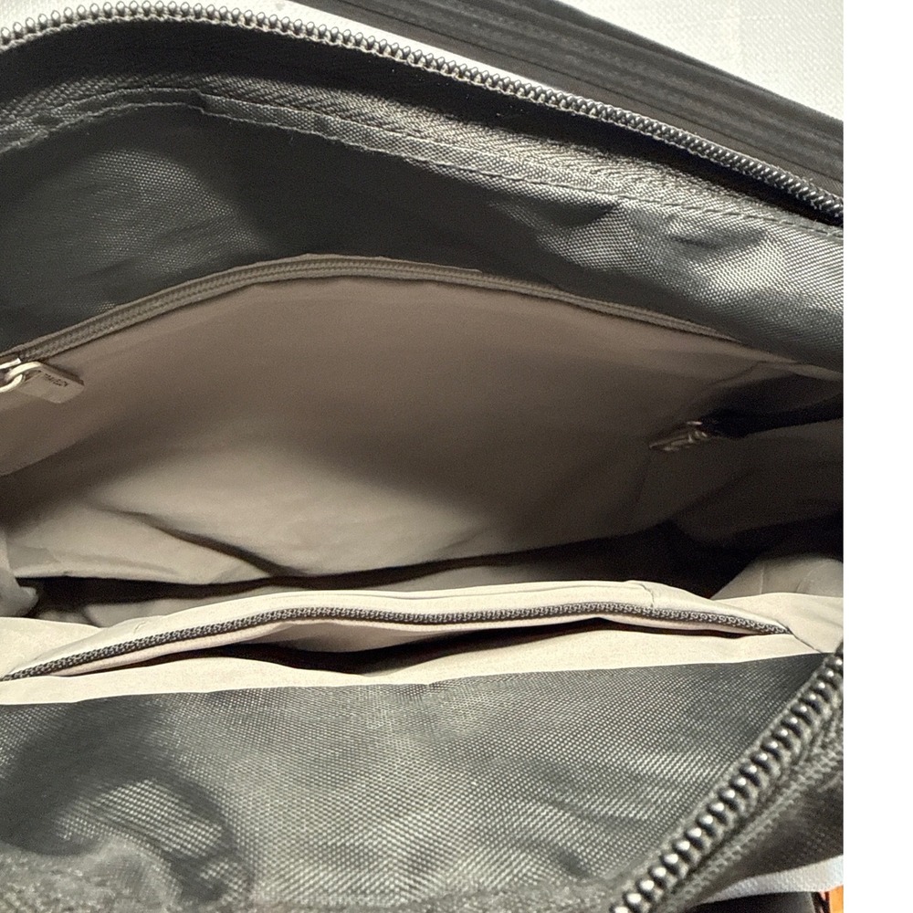Travelon Anti-Theft Classic Messenger Bag Black Nylon Crossbody Travel Purse - Picture 9 of 9